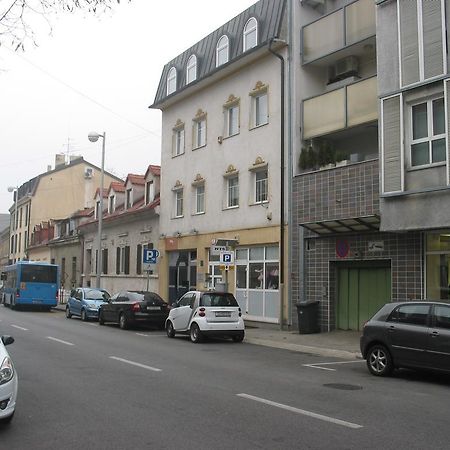 Apartment Fleger Zagreb Extérieur photo