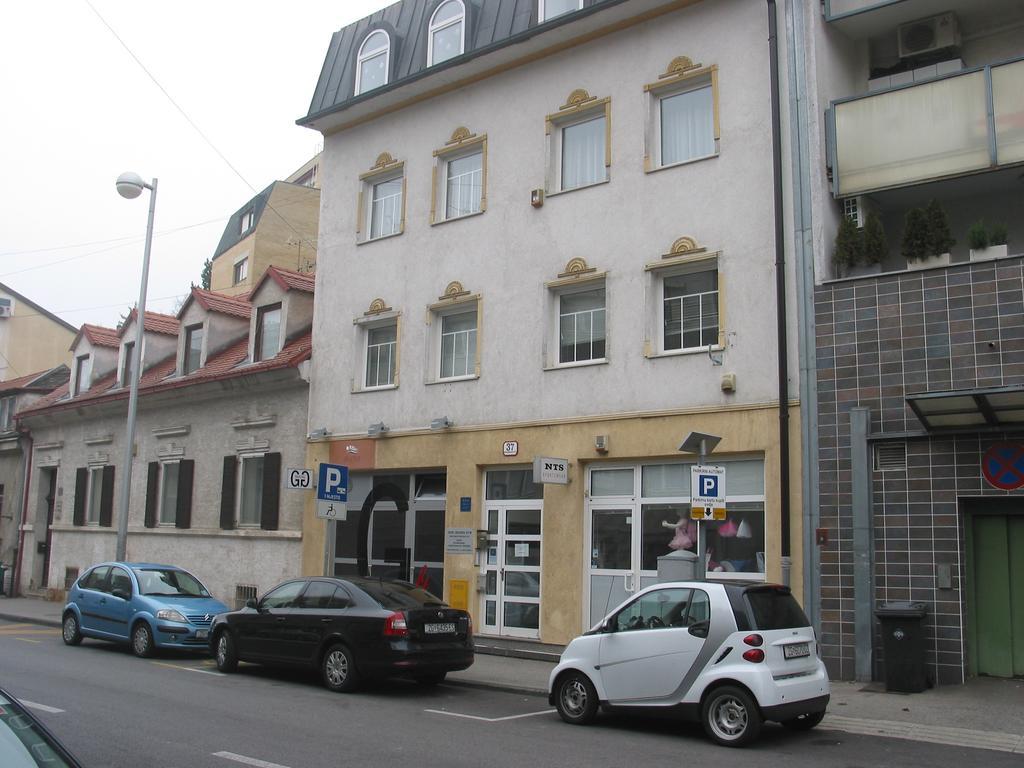 Apartment Fleger Zagreb Extérieur photo